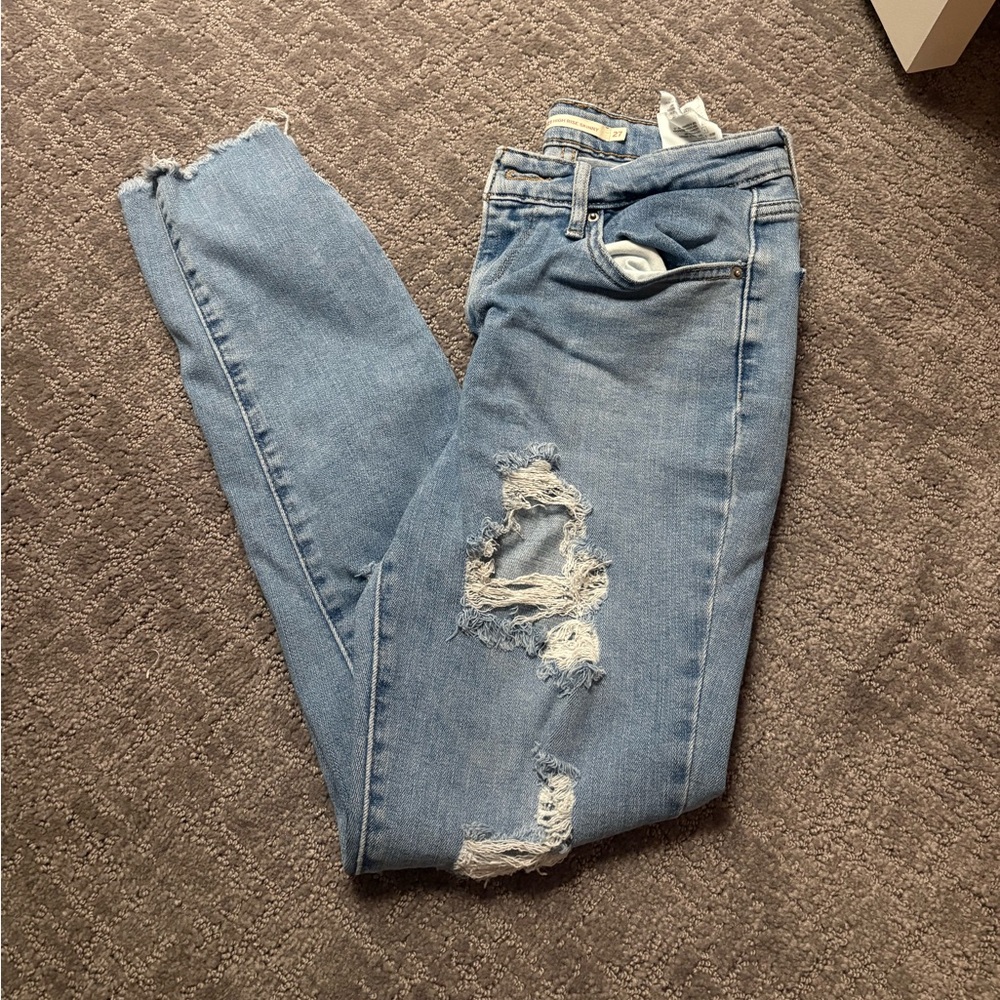 Levi’s Distressed Blue Women's Jeans